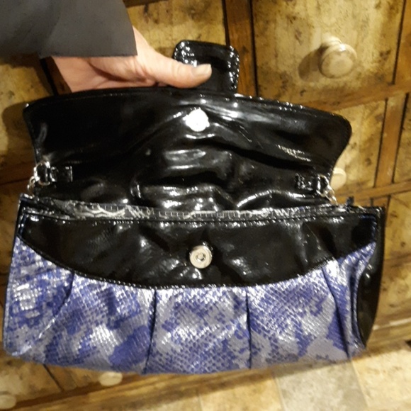 Betsey Johnson Metallic Python Convertible Clutch Bag. - Picture 4 of 8